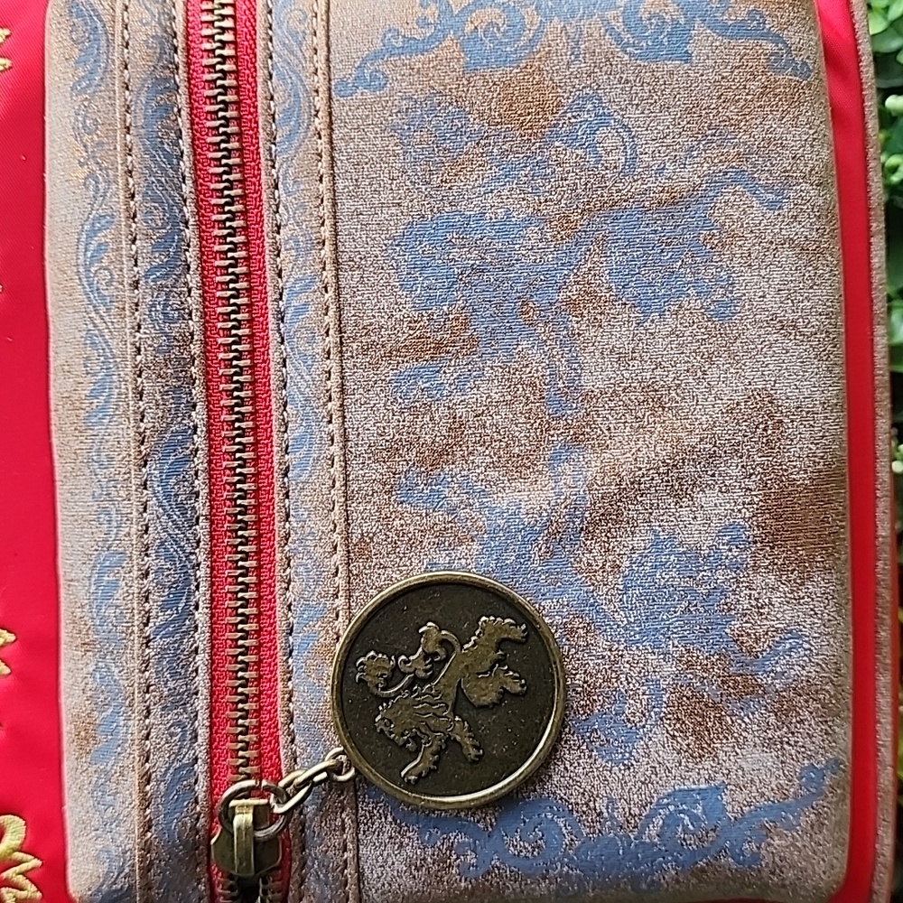 Loungefly Game Of Thrones HBO Mini Backpack Bag Red NWT - Picture 6 of 13